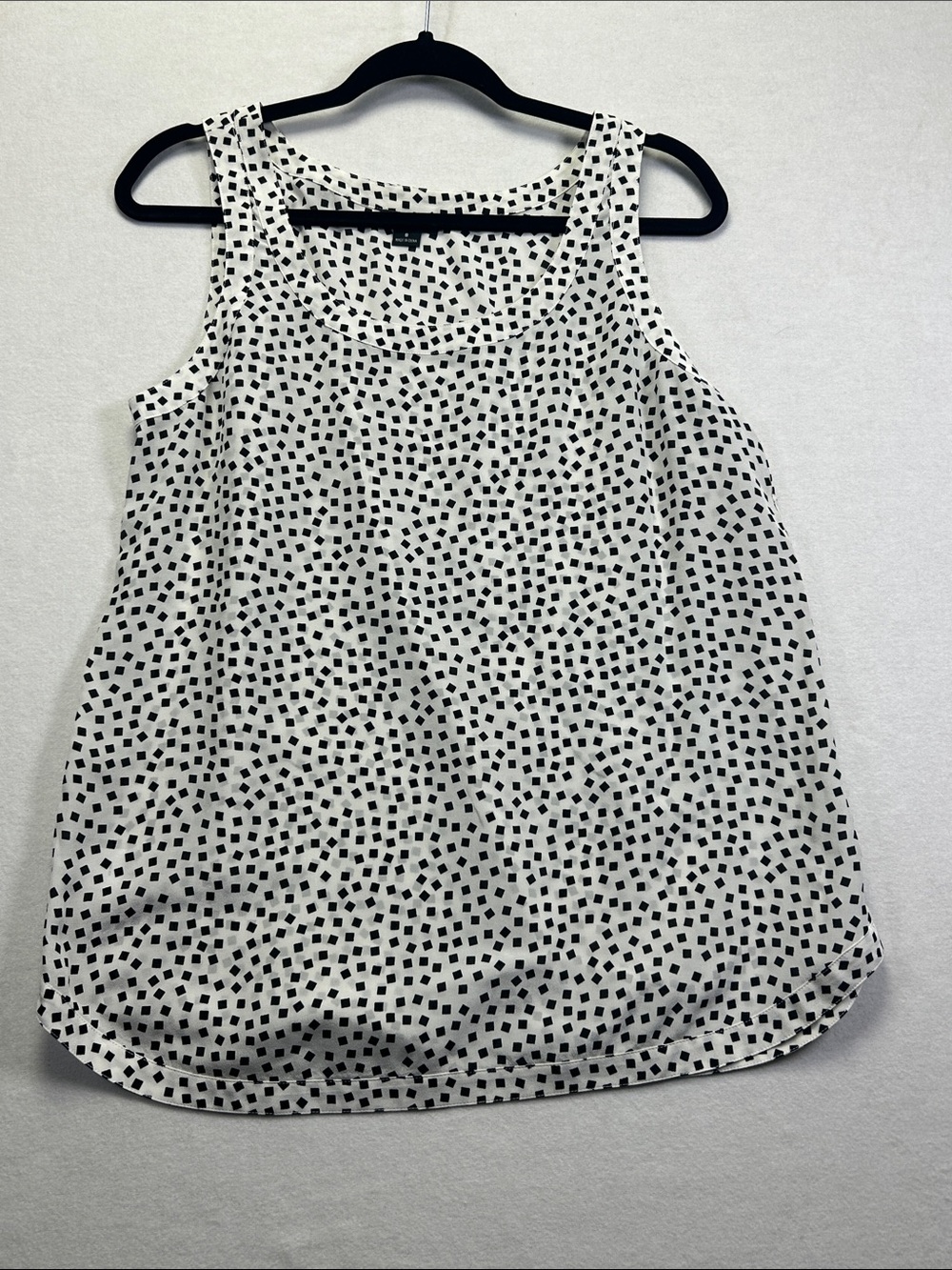 Worth 100% Silk White Tank Top with Black Square Dot Print
